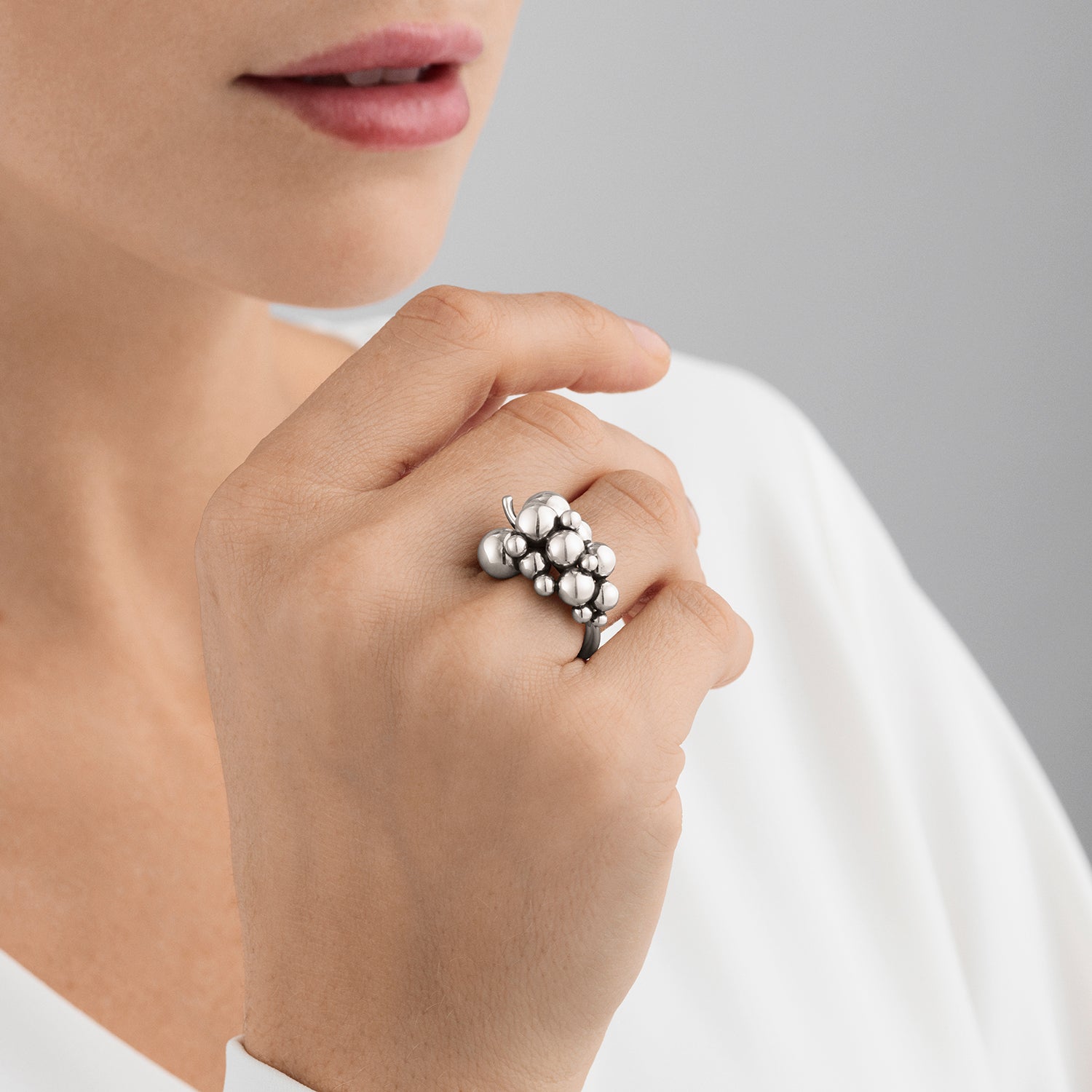 MOONLIGHT GRAPES ring - sterlingsølv, lille - Sct. Mathias Ure & Guld