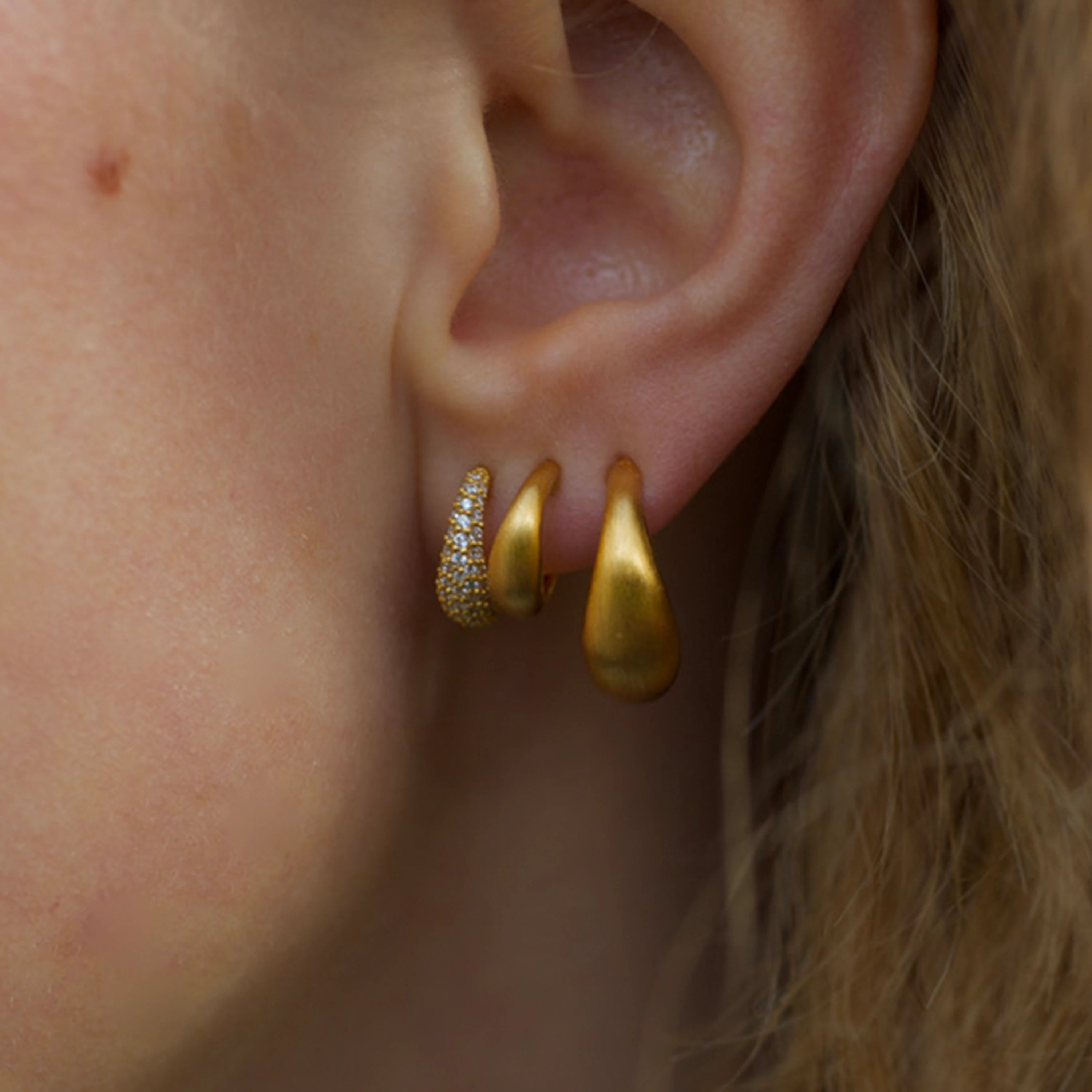 Ocean Flow sølv creoler, medium