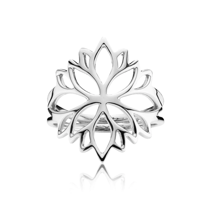 Mie Moltke - Izabel Camille