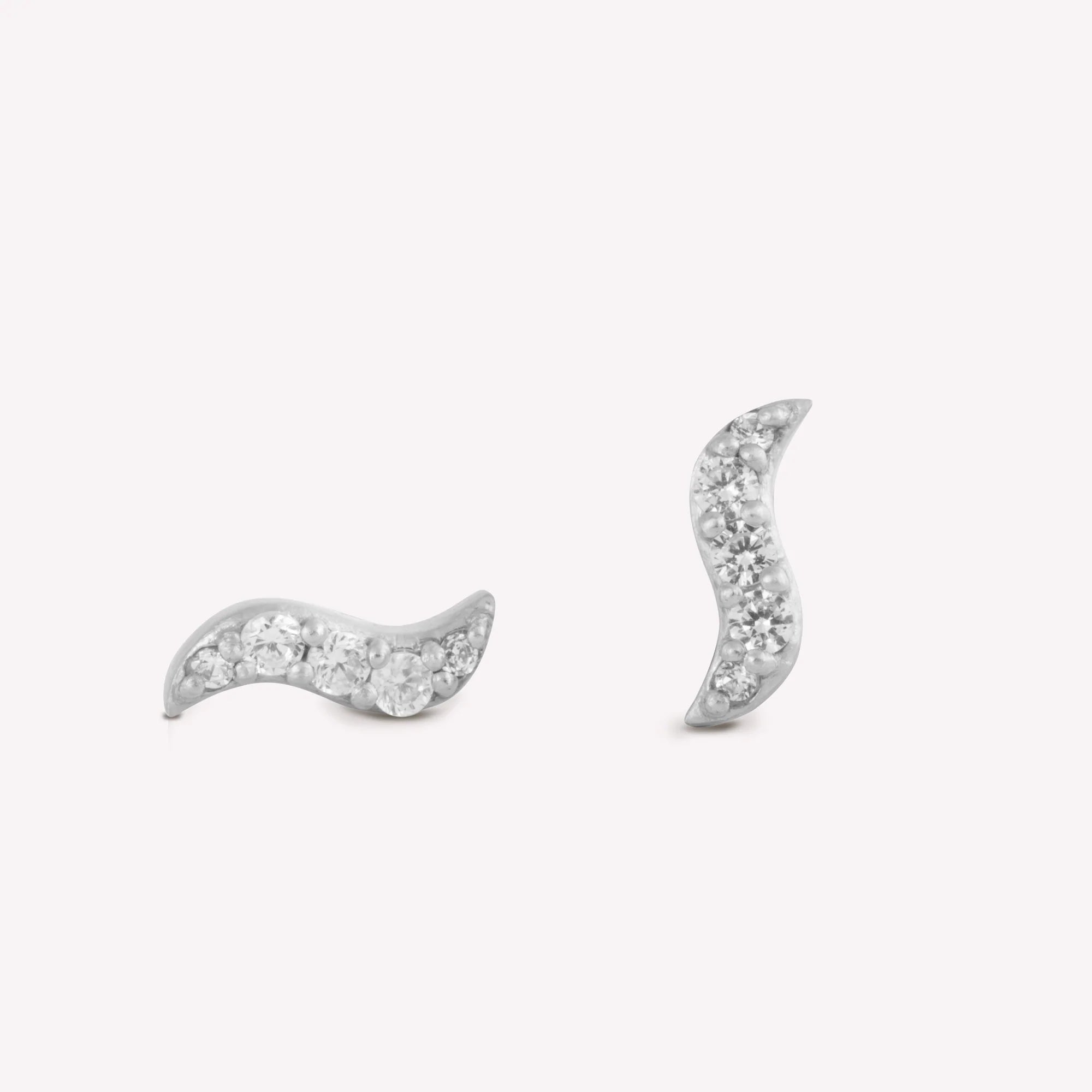 Wave studs sparkle